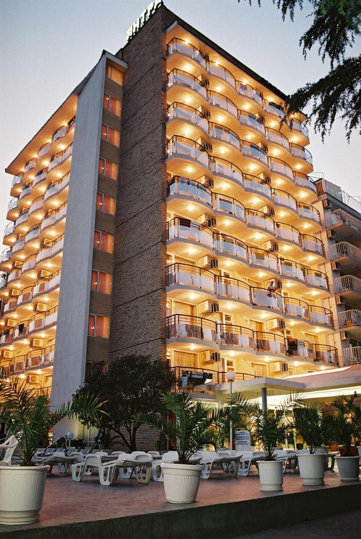 Hotel Yantra 써니비치 외부 사진