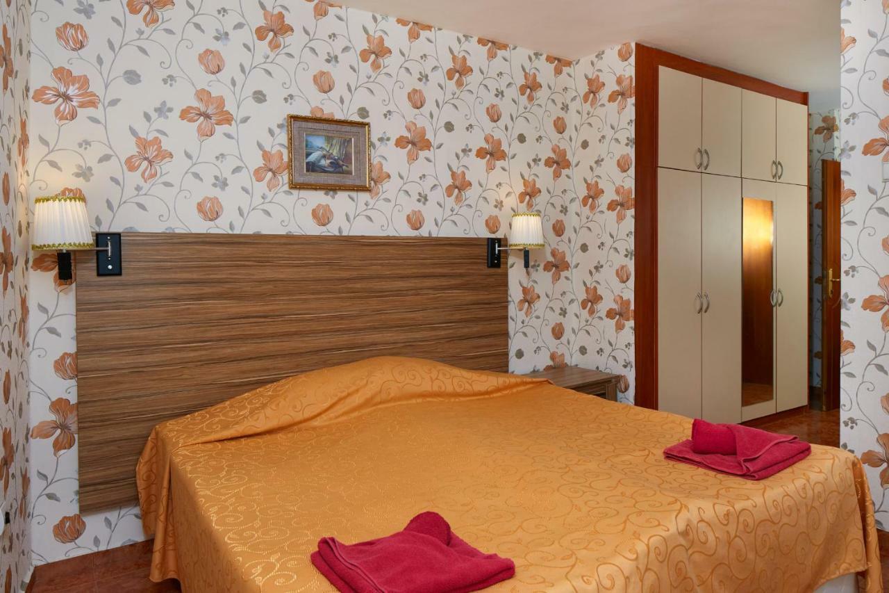 Hotel Yantra 써니비치 외부 사진