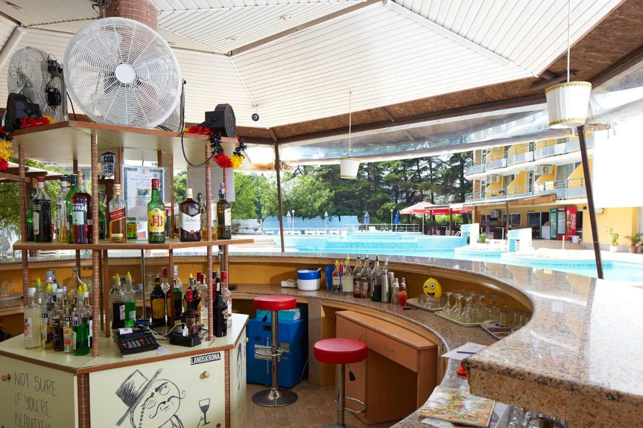 Hotel Yantra 써니비치 외부 사진