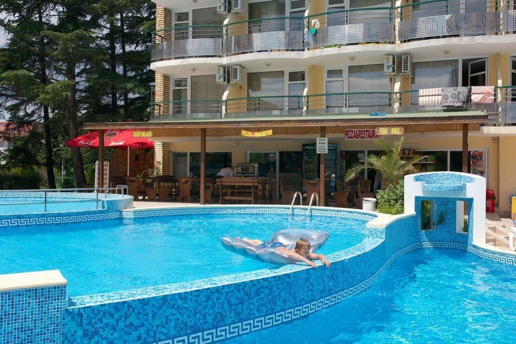 Hotel Yantra 써니비치 외부 사진